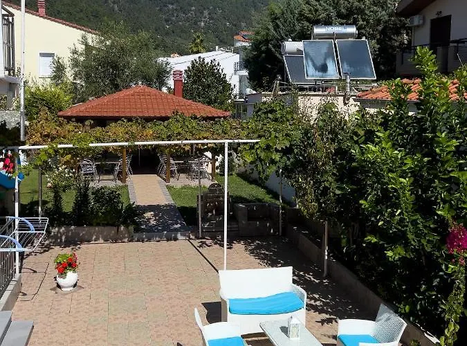 Romantika Lägenhetshotell Chrisi Ammoudia