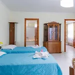 Romantika Chrisi Ammoudia