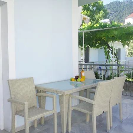 Romantika 克里斯阿穆迪亚