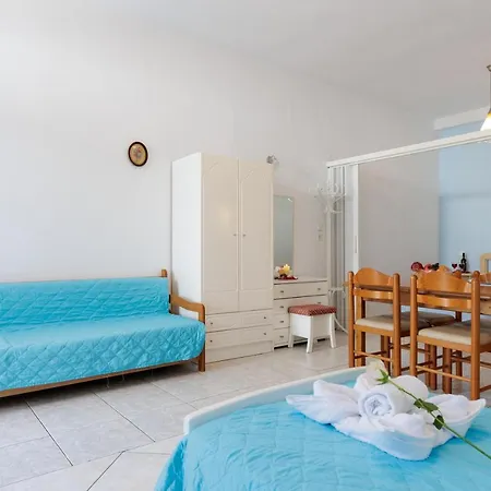 Ξενοδοχείο με διαμερίσματα Romantika 3*