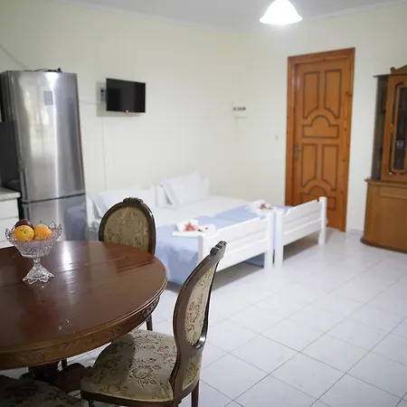 Ξενοδοχείο με διαμερίσματα Romantika Χρυσή Αμμουδιά